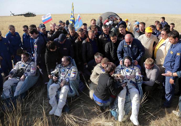 İTALYAN ASTRONOT 199 GÜNLE REKOR KIRDI