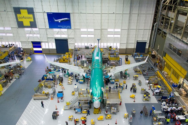 BOEİNG, 737 MAX 8 ÜRETİMİNE BAŞLADI