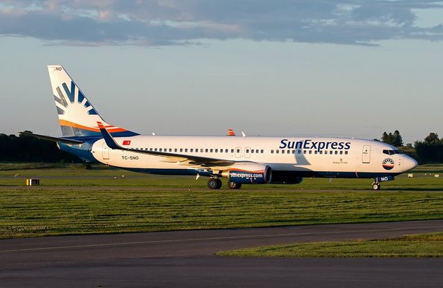 SUNEXPRESS UÇAĞI PİSTTEN ÇIKTI!