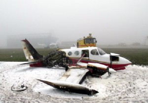 CESSNA İNİŞTEN SONRA ALEV ALDI!