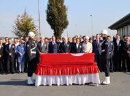 AYŞENUR EYGİ İÇİN HAVALİMANI’NDA TÖREN DÜZENLENDİ